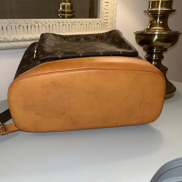 Louis Vuitton Monogram Montsouris GM Backpack - Picture 11 of 12